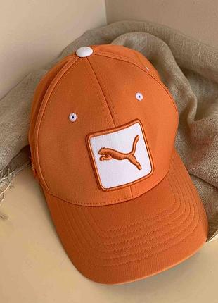 Яркая бейсболка puma