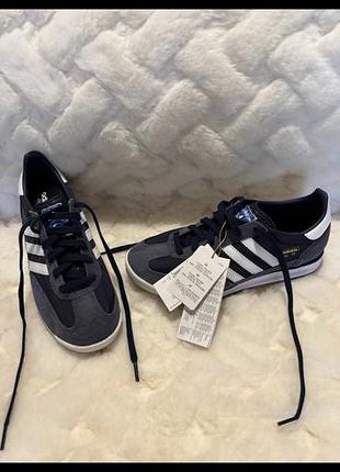Adidas оригінал кросівки 38,5-39
