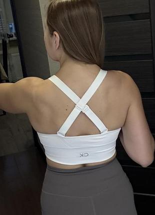 Топ calvin klein