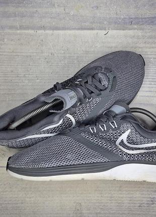 Кроссовки nike zoom strike