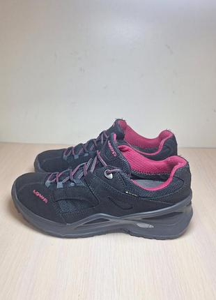 Кроссовки lowa gore-tex