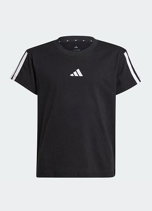 Adidas оригинальная новая с биркой классная котоновая футболка на девочку