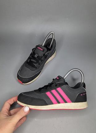Дитячі кросівки adidas