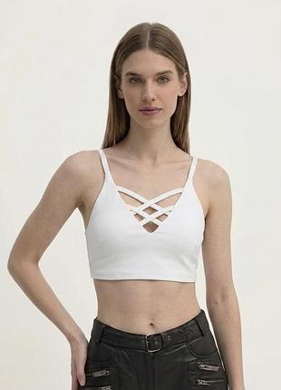 Белый топ женский на бретелях petites