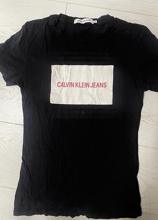 Жіноча футболка calvin klein jeans xs/s
