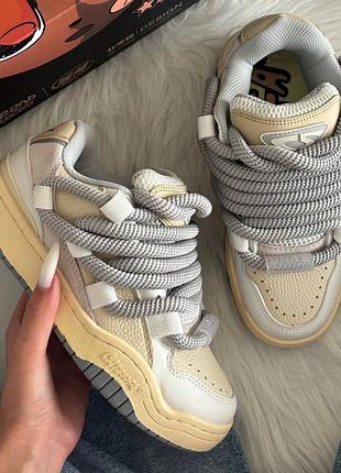 Cat&amp;sofa beige white rope laces 2