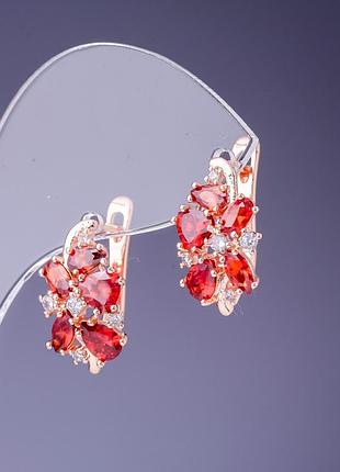 Серьги с красными кристаллами 19х10мм золотистый металл новинка