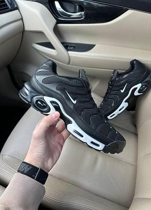 Чёрные кроссовки унисекс nike air max tn plus black white х эйр макс тн плюс 42
