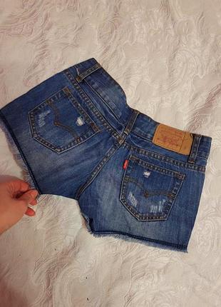 Круті джинсові шорти levi’s