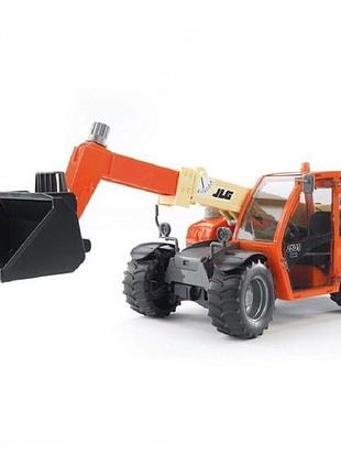 Модель bruder погрузчик jlg 2505 с телескопическим ковшом 1:16 (02140)