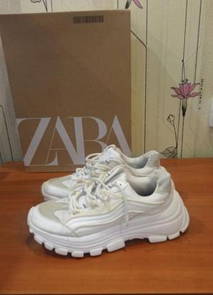 Кроссовки 38р zara 24см. стильные