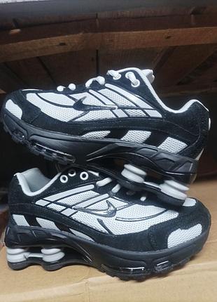 Nike shox ride 2sp
унісекс чорно сірі 37-41 р