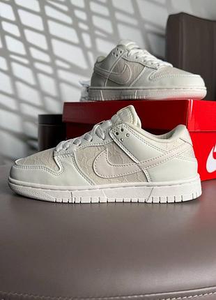Жіночі кросівки nike dunk low lace pack soft pearl