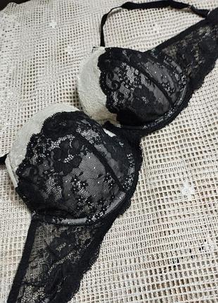 Бюстгальтер плотная чашка 85 д  victoria's secrets, принимаю заказы от 100 гр
