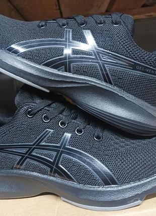 Asics gel venture
унисекс черные 36-40 р