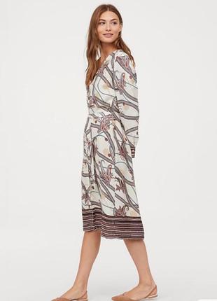 Сукня 👗 плаття h&m міді біле з ланцюгами малюнок коричневий,40,38,m
