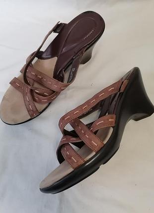 Женские кожаные босоножки, шлепанцы strictly comfort на танкетке