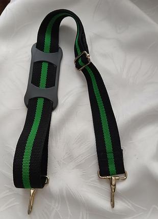 Ремінь avzhezh ags-06 black/green, виконаний у чорному кольорі із зеленою смугою гітарний ремінь.