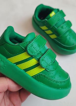 Оригінальні adidas р23 довжина устілки по факту 14.2см