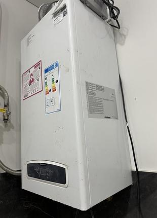 Газовий двоконтурний котел ariston cares x 24 cf eu. 2