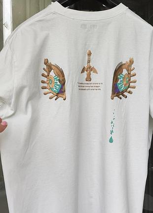 Коллекционная футболка uniqlo ut x the legend of zelda: tears of the kingdom (secret stone)