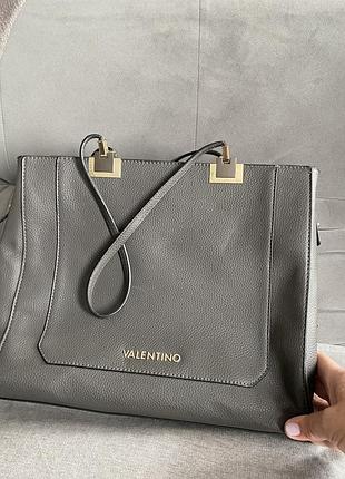 Сумка valentino, в ідеальному стані, розмір 35,5х29,5 см, ціна 2600 грн