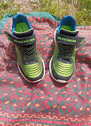 Легкие мега удобные кроссовки skechers стелька 22 см