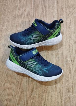 Текстильні кросівки skechers gorun на липучках