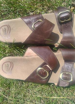Кожаные оригинальные шлепанцы dansko