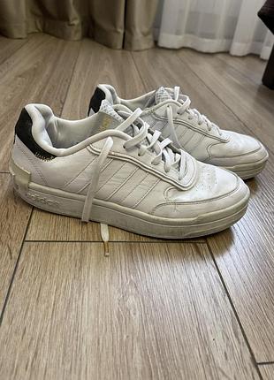 Кросівка adidas, 40