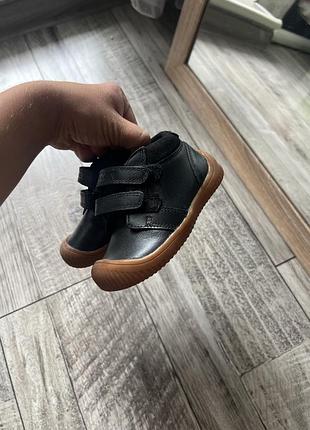 Нові ботинки, взуття, barefoot
