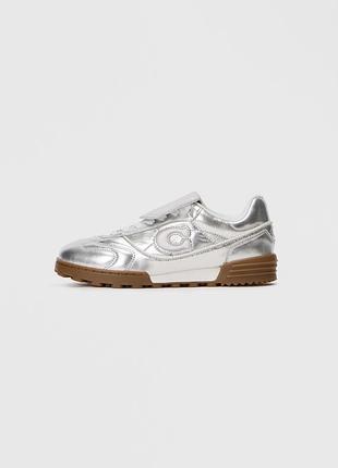 Кросівки соасн
