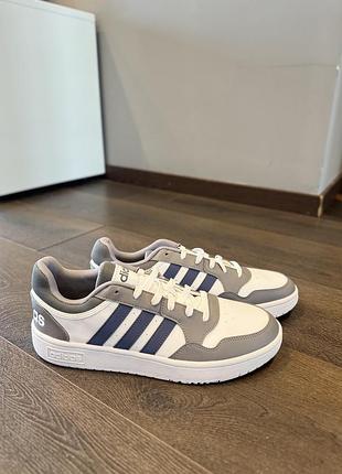 Кросівки adidas