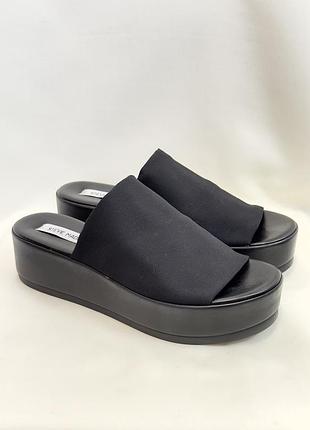Шкіряні шльопанці steve madden на платформі 39 розмір оригінал італія