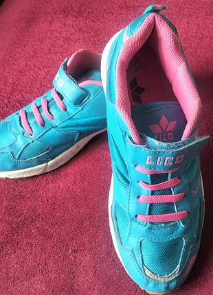 Кроссовки унисекс adidas 37 p.