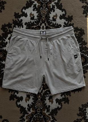 Шорти weekend offender