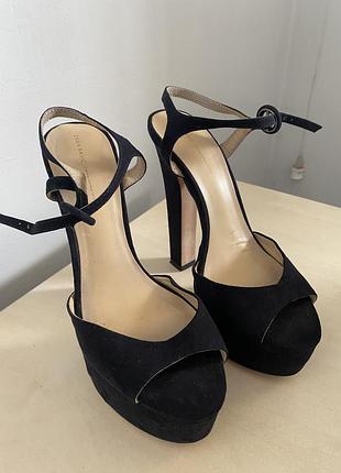 Босоніжки zara