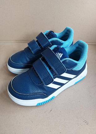 Кроссовки adidas оригинальные. размер 29 стелька 18,5см