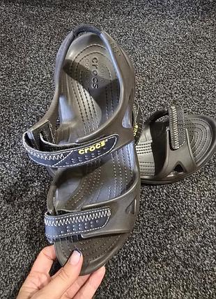 Босоніжки crocs