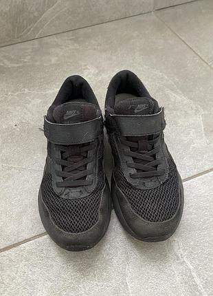 Чорні дитячі кросівки nike air max із сітчастим верхом та фіксацією на липучці