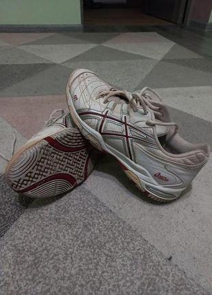 Продам оригинальные кроссовки asics gel-rocket (бело-красные). идеальные для зала: волейбола, сквоша, бадминтона.
​