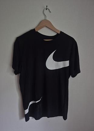 Красивая футболка nike tm