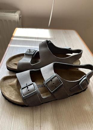 Birkenstock сандалі 39 розмір (24,5-25 см устілка)оригінал,ідеальний стан шкіра зручні комфортні стильні