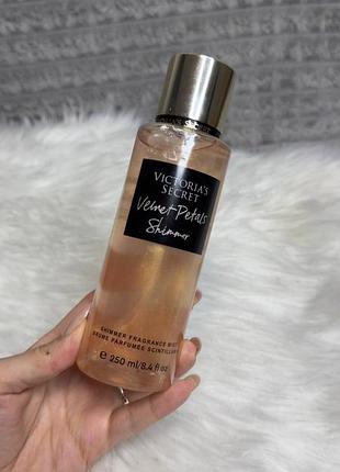 Парфюмированный спрей victoria secret