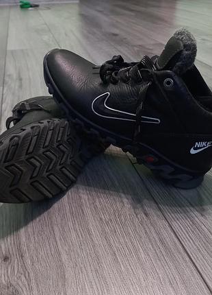 Кросівки чоловічі nike чорні шкіряні на натуральній вовні 38 розмір
