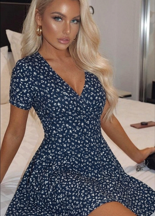Летнее платье 🌸 эластичное платье на запах 🌿 платье в цветочный принт 👗 летнее платье мини ☀️ платье с коротким рукавом