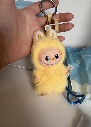 Лабубу брелок оригинал pin for love labubu pop mart