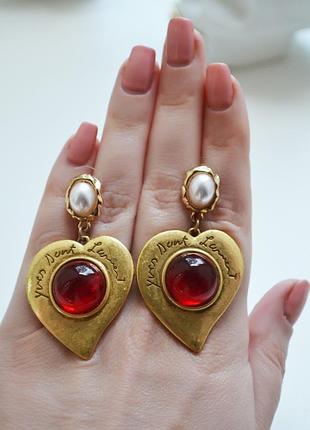 Розкішні сережки серця з камінням yves saint laurent сережки