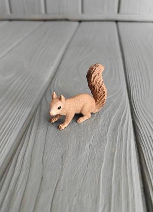 Фігурка білка schleich 2