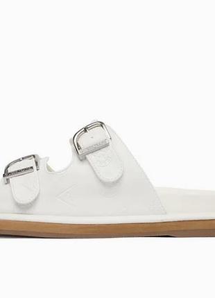 Шльопанці жіночі білі guess